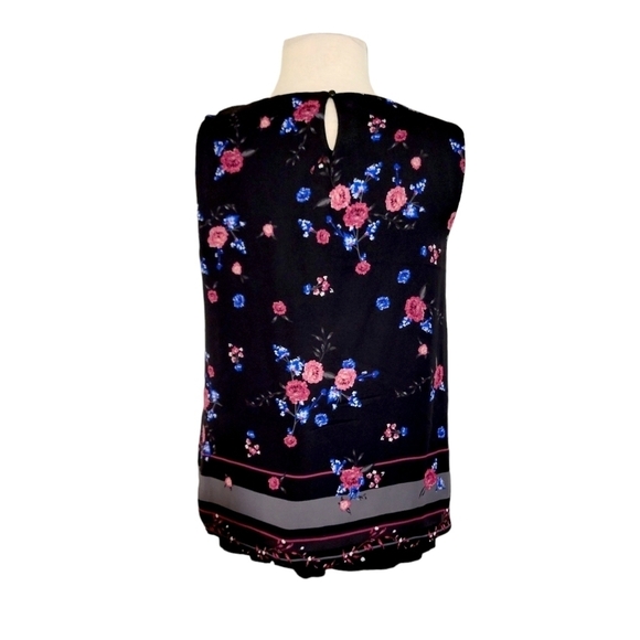 Elle Black Floral Front Cut Top - Picture 3 of 7